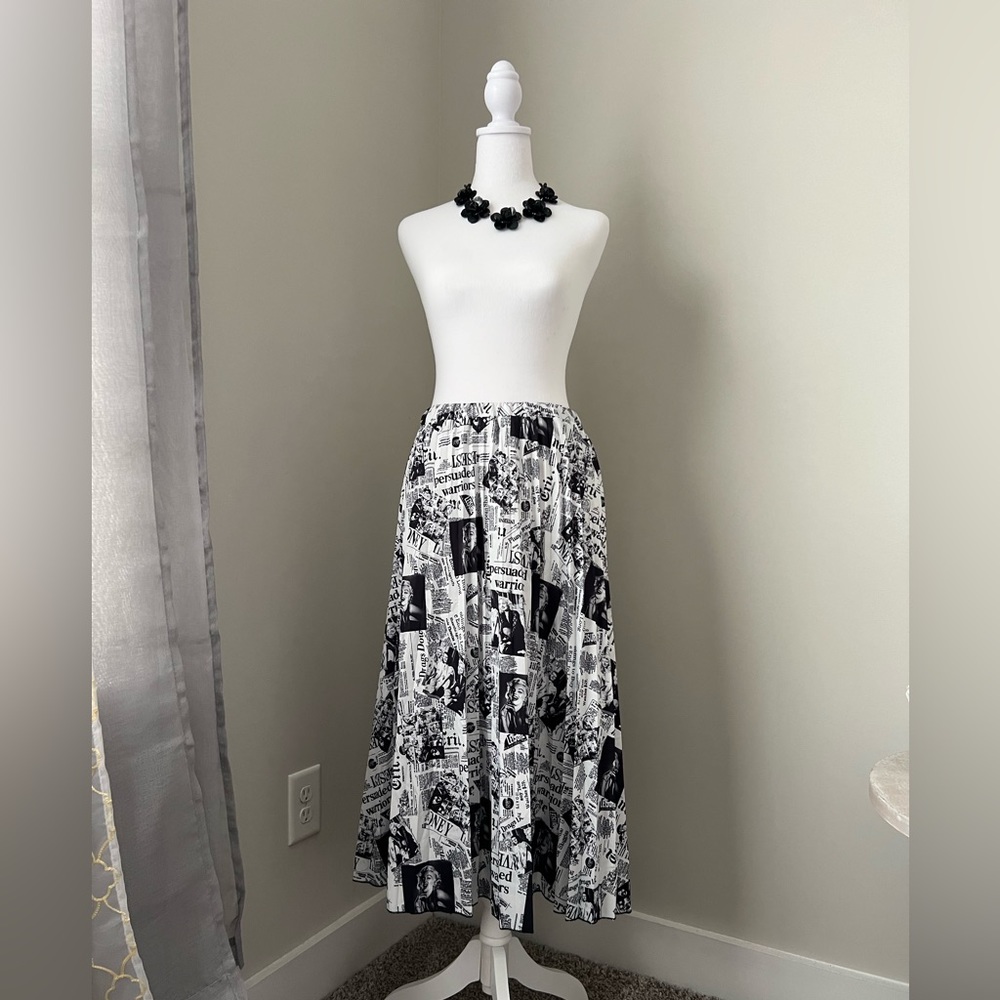 Black and White Marilyn Monroe Print Pleated A-line Midi Skirt